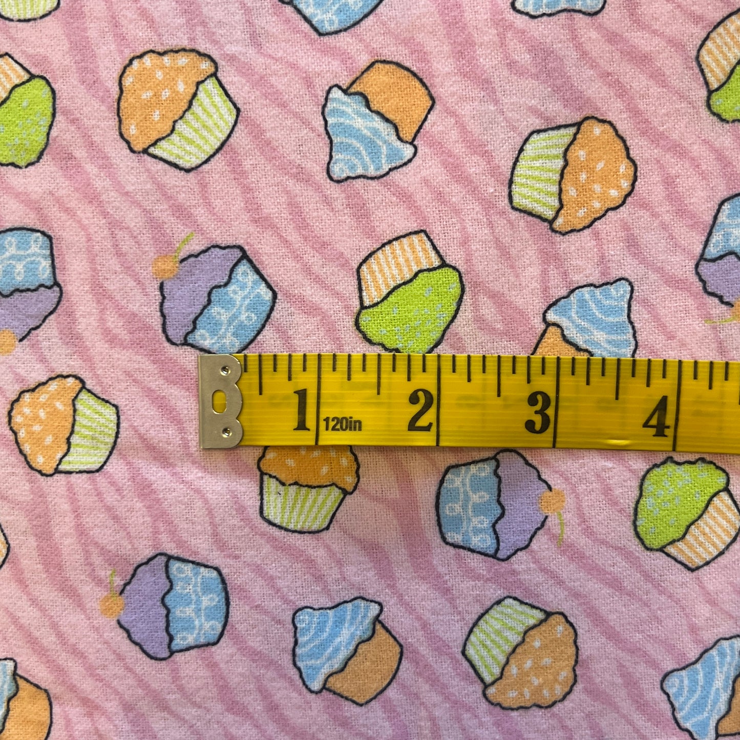 Cupcakes Flannel: 2 yds