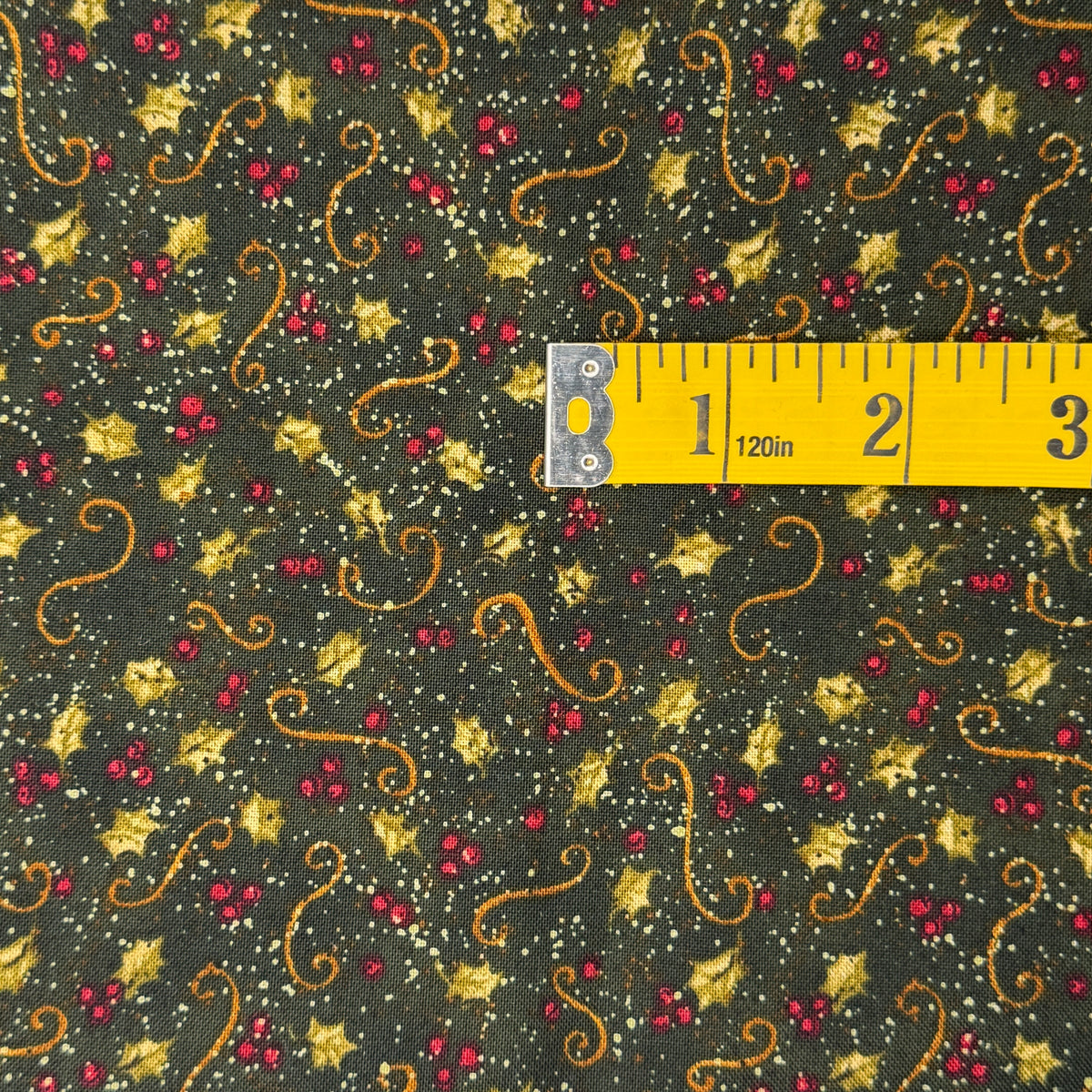 Holly Leaves & Berries Cotton: 1 yd