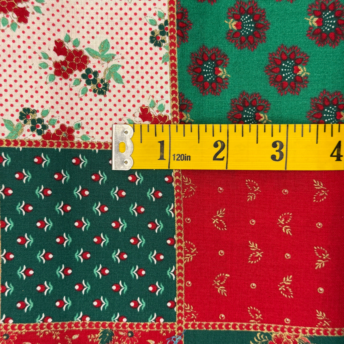 Patchwork Christmas With Gold Embellishment Cotton: 2 yds