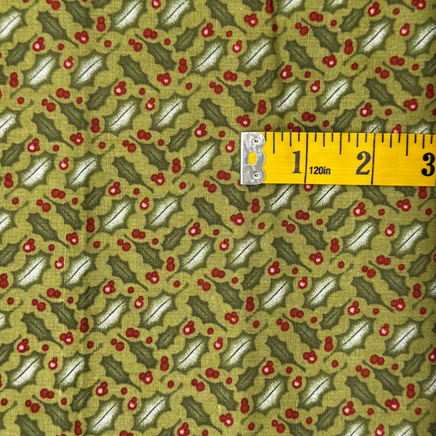Christmas Holly Cotton: 3.75 yds
