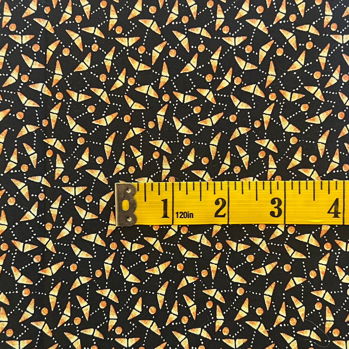 Triangles & Circles Cotton: 1.5 yds