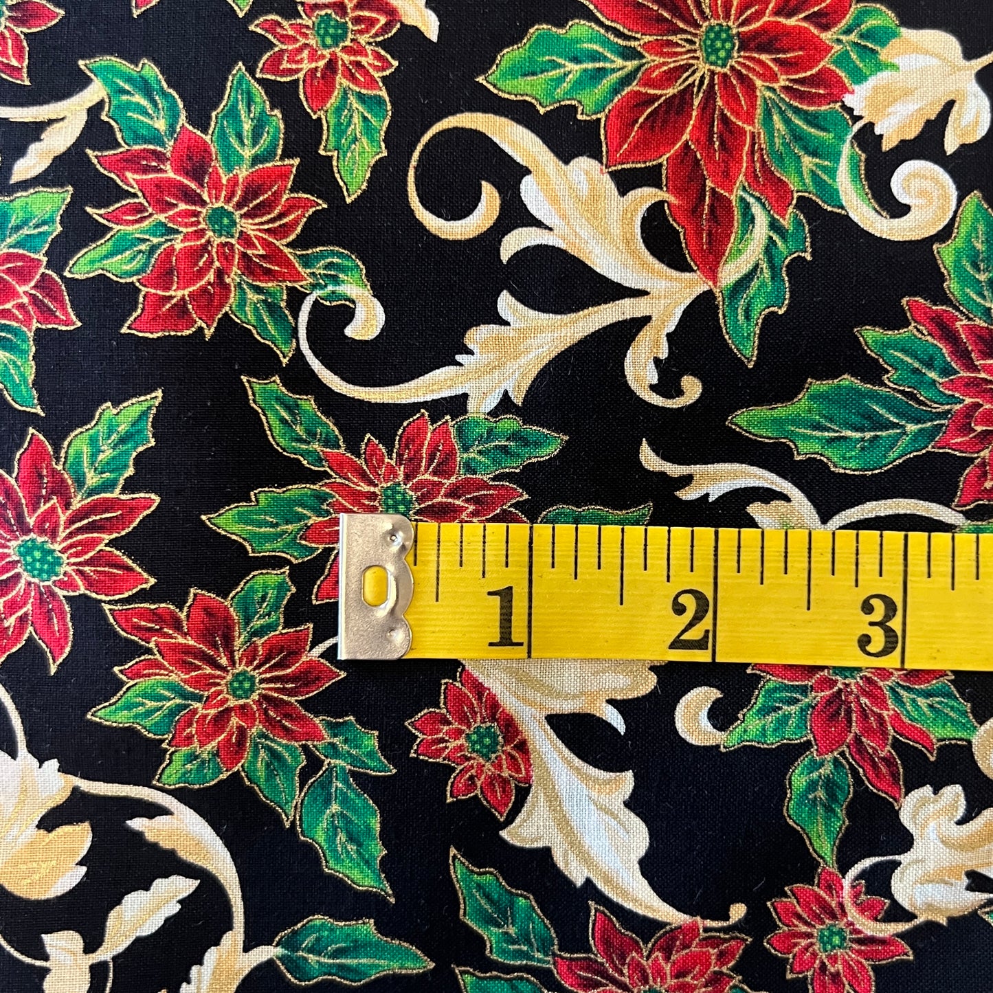 Poinesettia Cotton: 2 yds