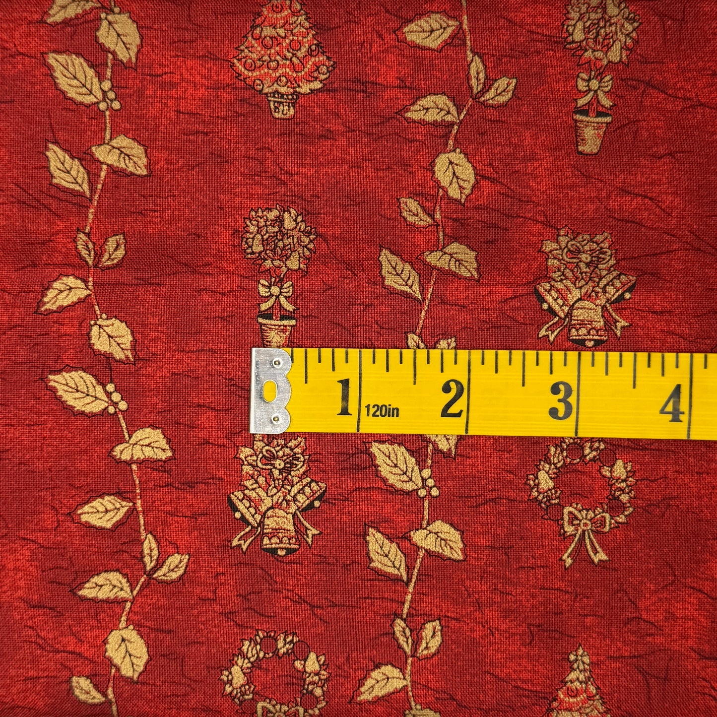 Red & Gold Holiday Greenery Cotton: 1.5 yds