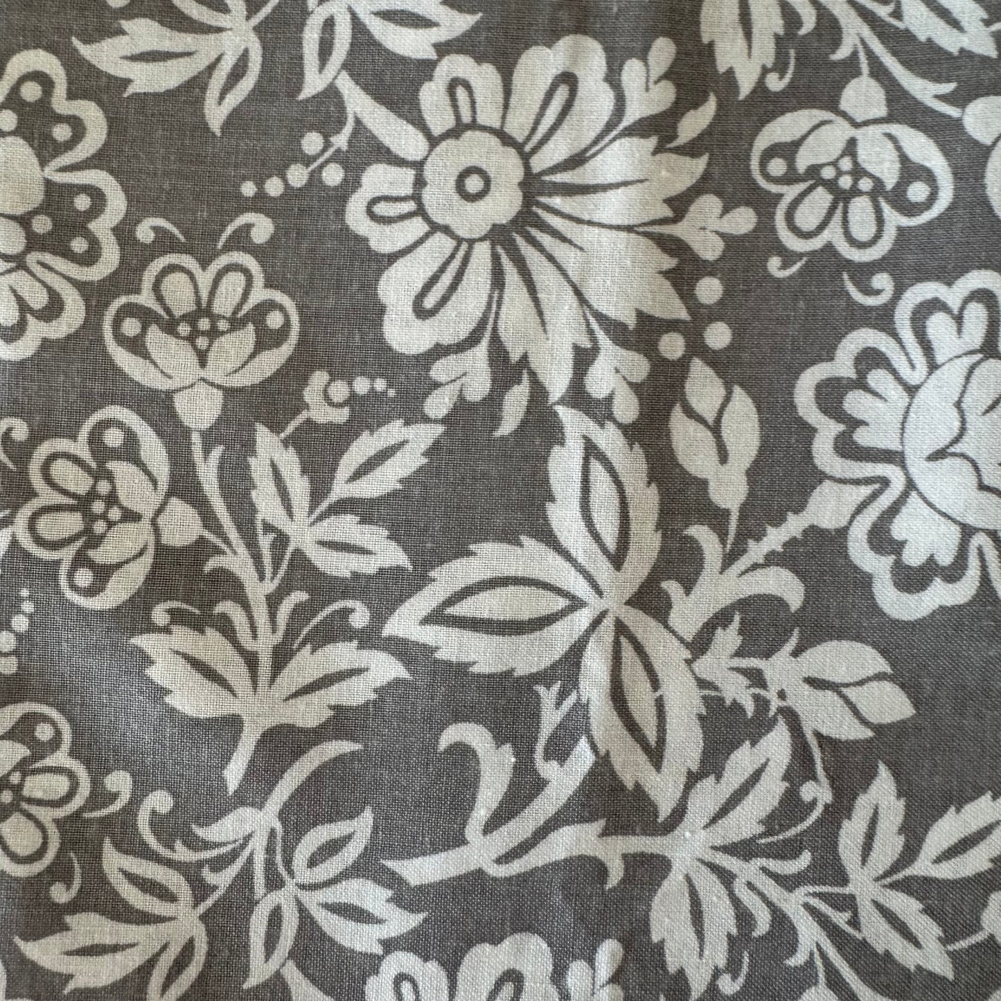Grey & White Floral Cotton: 1.5 yds