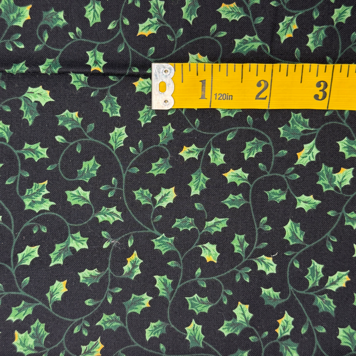 Winding Leaves Cotton: 1 yd