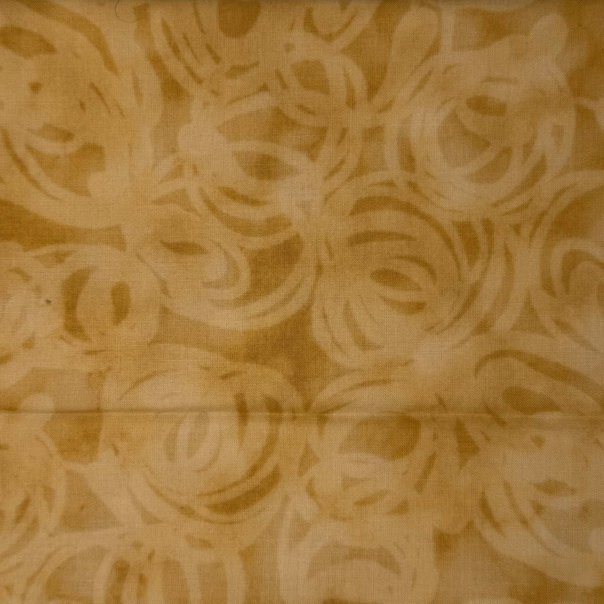 Tan Abstract Swirls Cotton: 1.5 yds