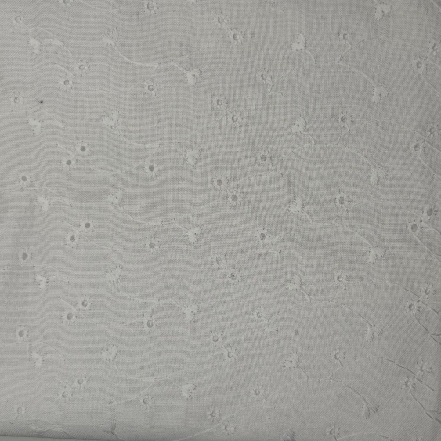 Vines & Hearts Cotton Blend Eyelet: 2.5 yds