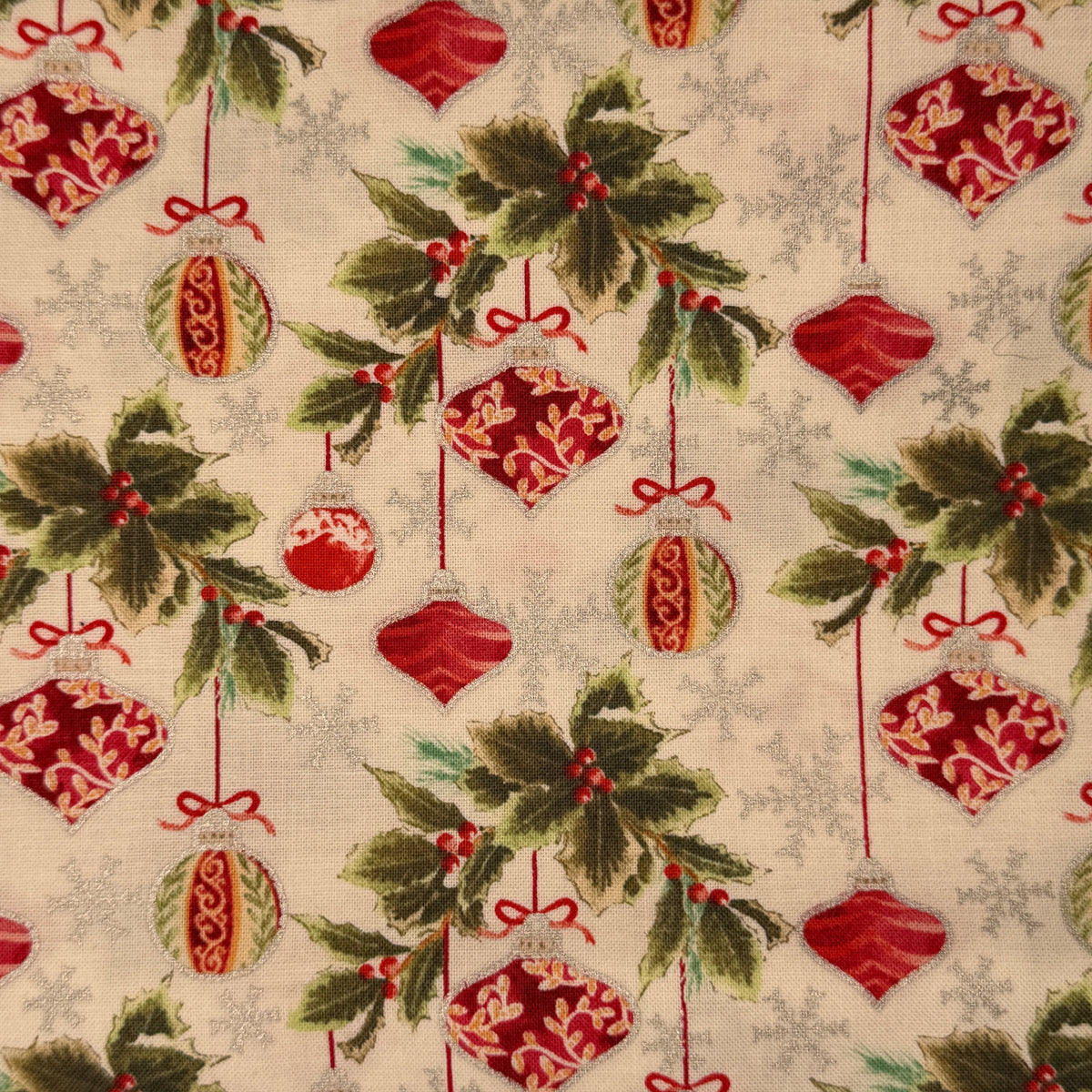 Fancy Ornaments & Snowflakes Cotton: 2 yds