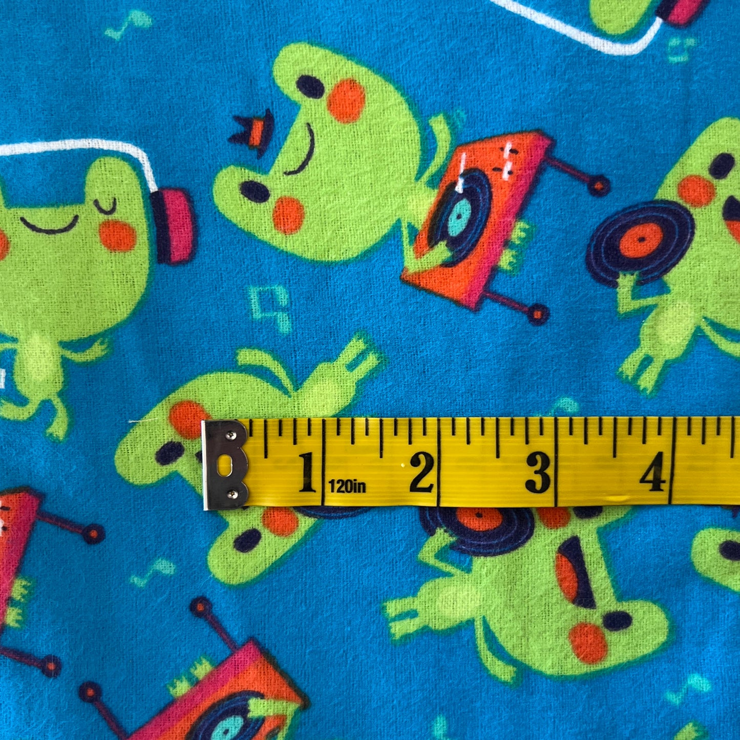 Frog DJ Flannel: 2.5 yds