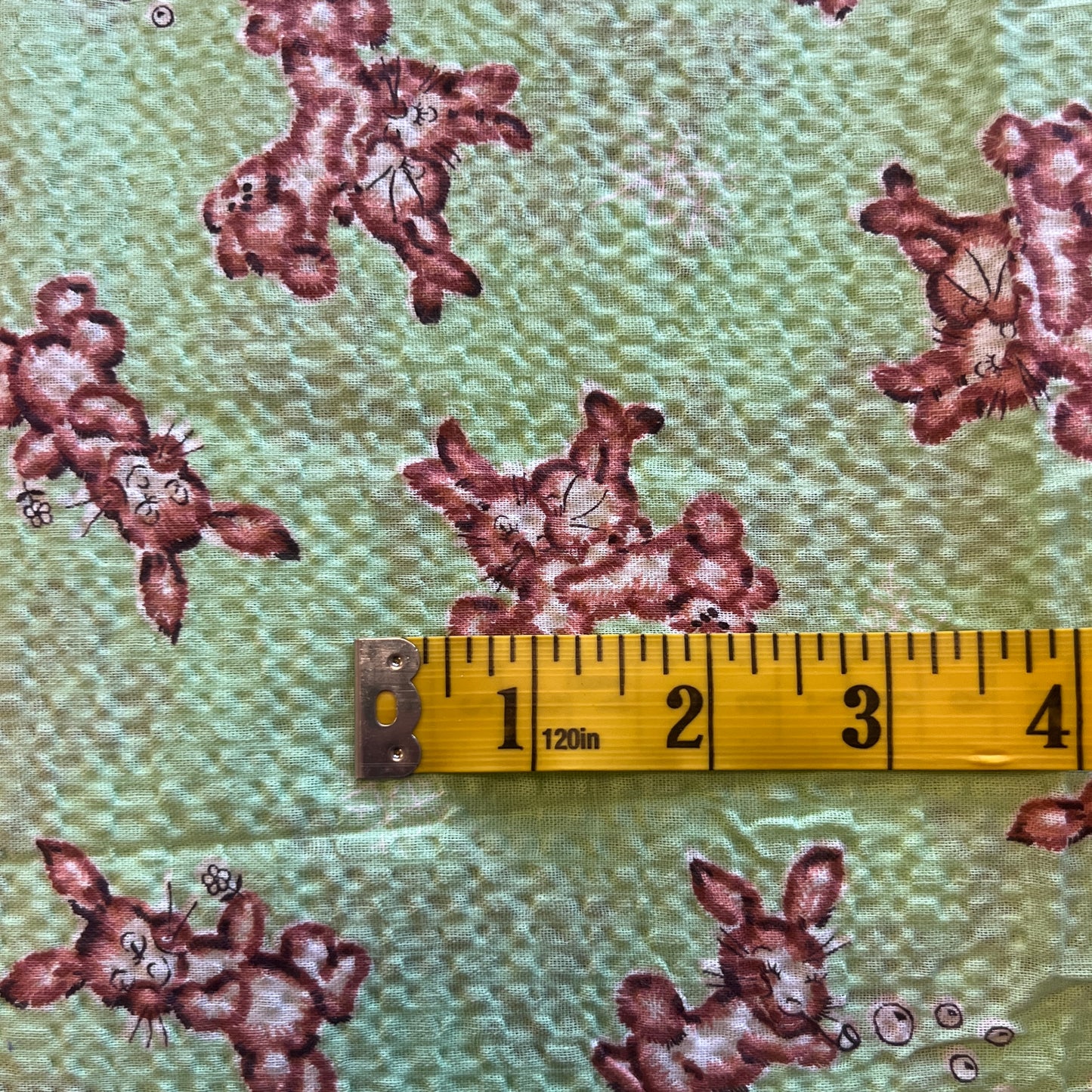 Playful Bunnies Seersucker Cotton: 1.75 yds