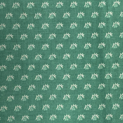 Green Berries Cotton: 4 yds