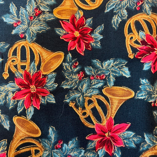 Poinsettia, Horns & Holly Berries Cotton: 3.5 yds