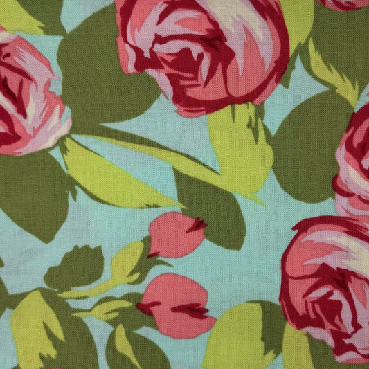 Tumble Roses Cotton Blend: 2.25 yds