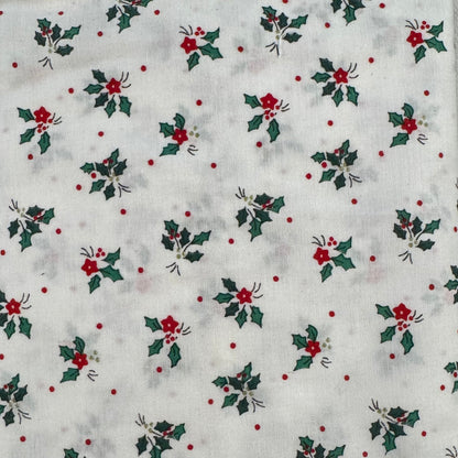 Christmas Holly Cotton: 3 yds