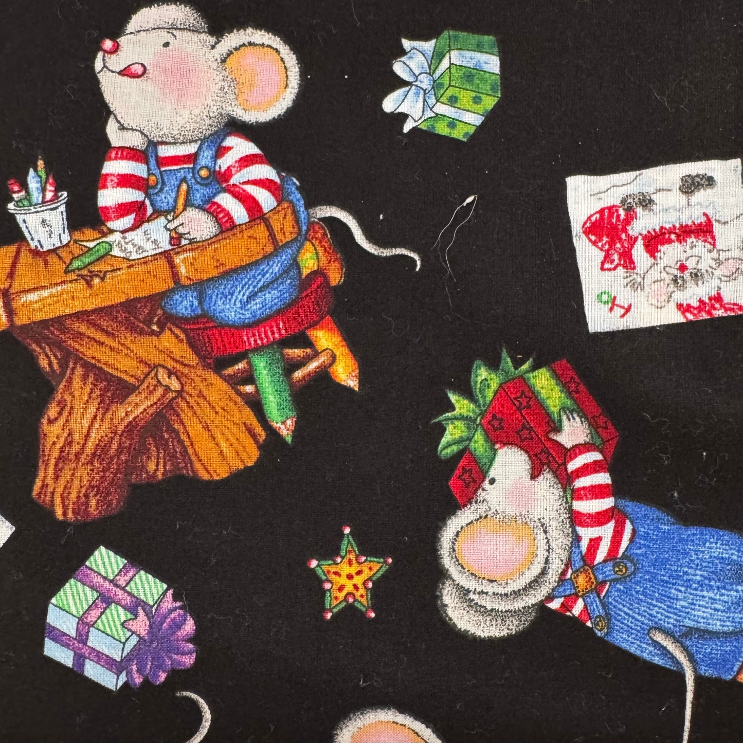 Crafty Mice Cotton Blend: 4.5 yds
