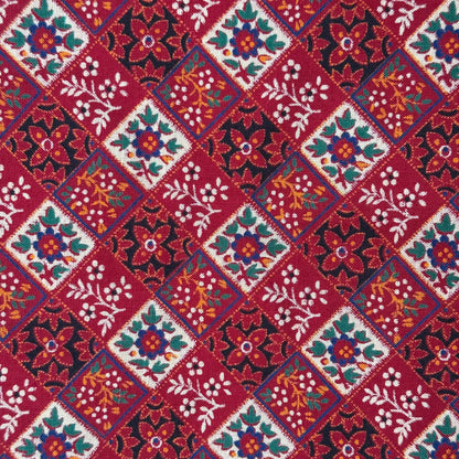 Red Multicolor Quilt-Inspired Novelty Print Cotton: 1.25 yds