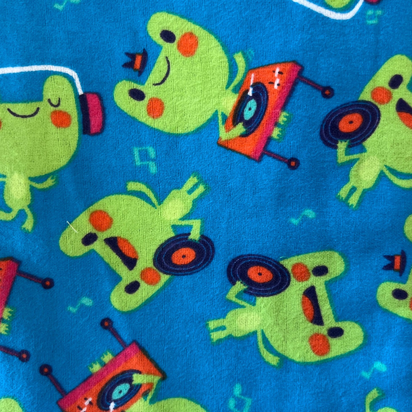 Frog DJ Flannel: 2.5 yds