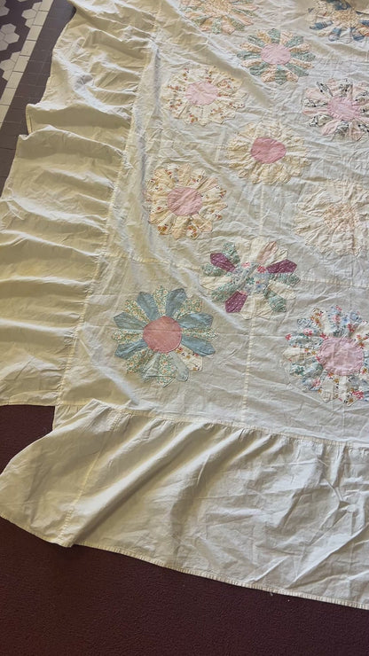 Dresden Plates Quilt Top